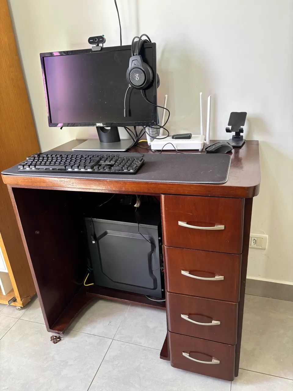 Mesa de escritório em madeira - Foto 2