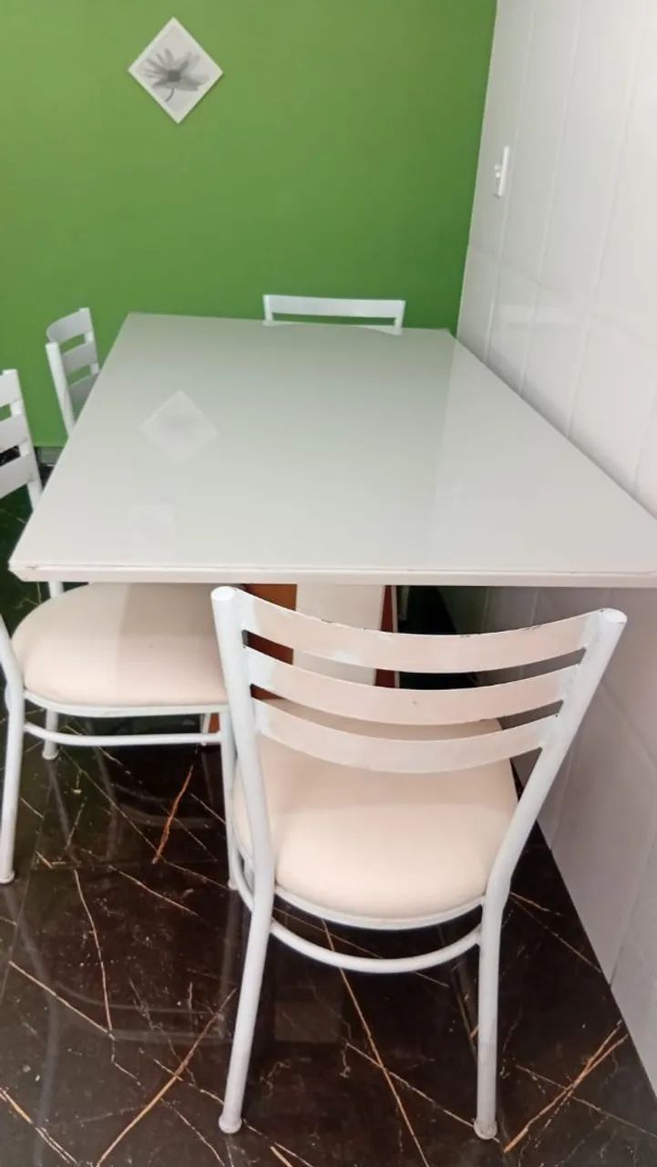 Mesa com 4 cadeiras  - Foto 4