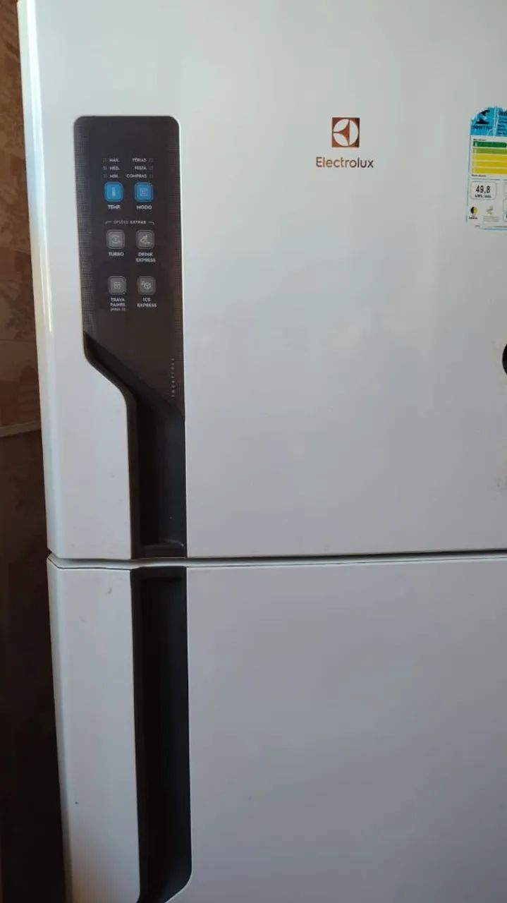 GELADEIRA ELETROLUX semi-nova