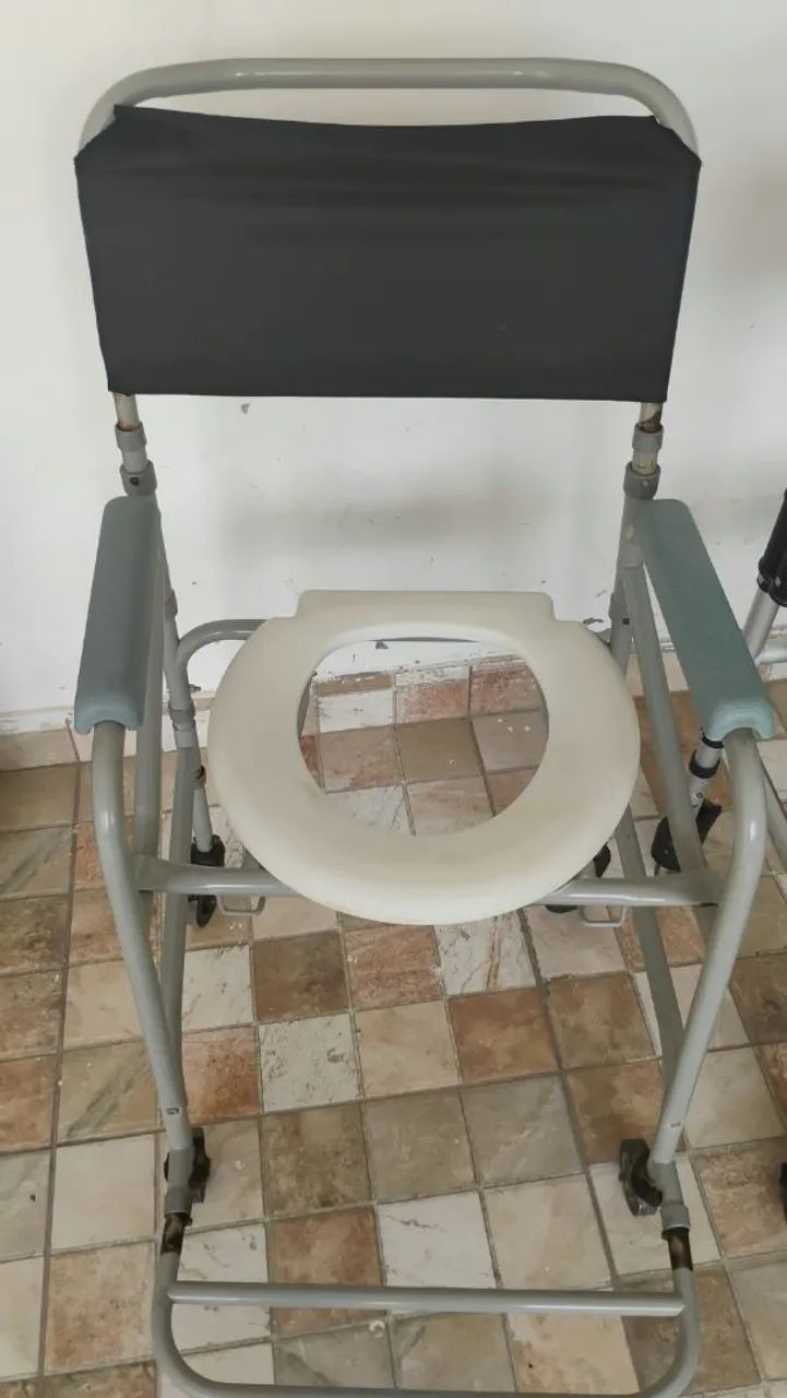 Cadeira de banho  - Foto 3
