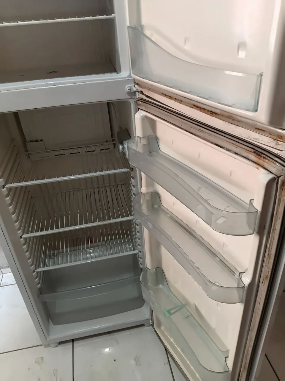 Vendo geladeira  - Foto 3