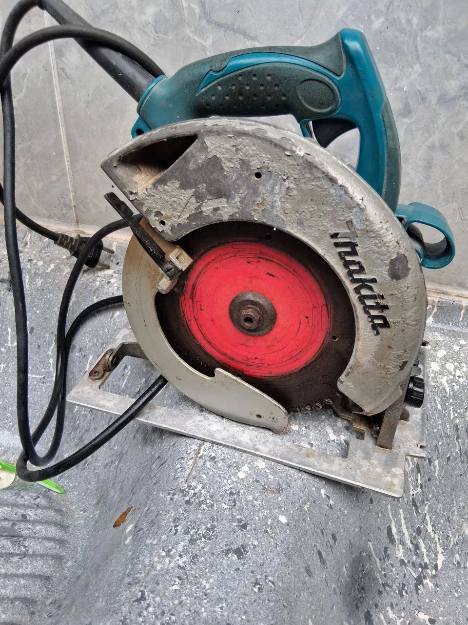 Serra manual makita