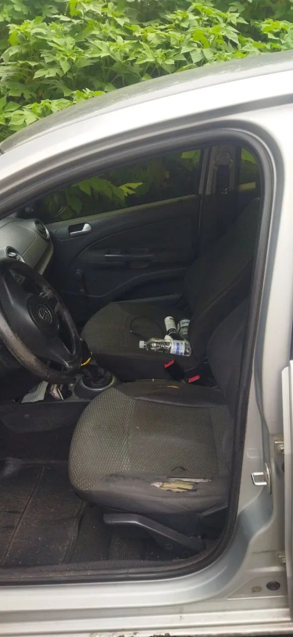 Volkswagen Gol Gol (novo) 1.0 Mi Total Flex 8V 4p 2012