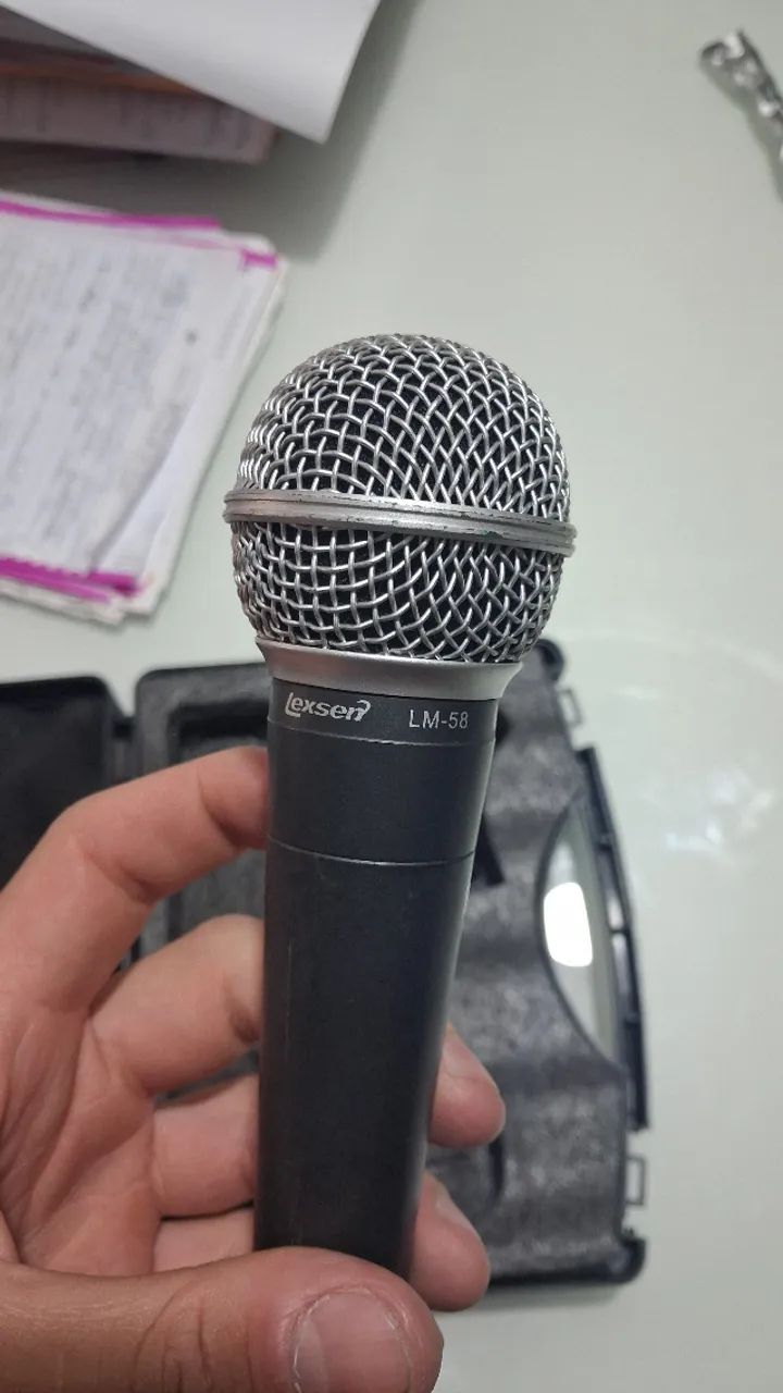 Microfone Dinâmico Lexsen LM-58 Profissional + Cachimbo e Maleta - Foto 3