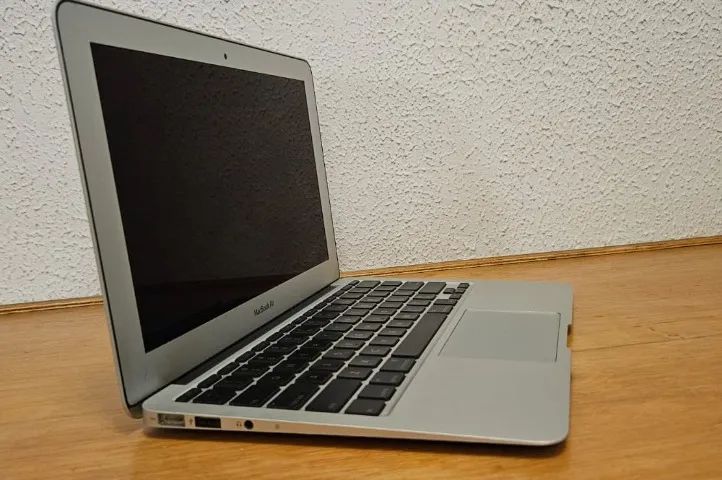MacBook Air 11" A1370 para reparo - Foto 5