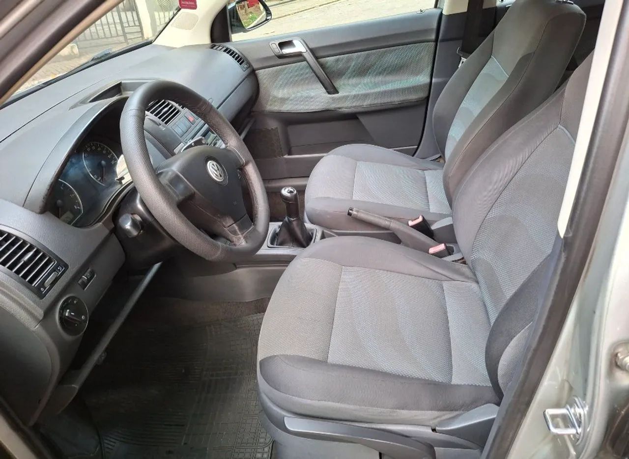 Volkswagen Polo Sedan 1.6 Mi Total Flex 8V 4p, foto 13 de 20