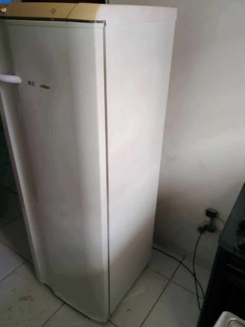 vende-se geladeira Electrolux  - Foto 2