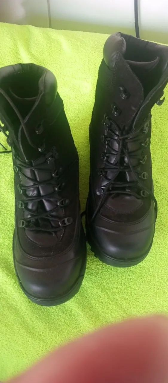 Coturno acerro masculino né 43