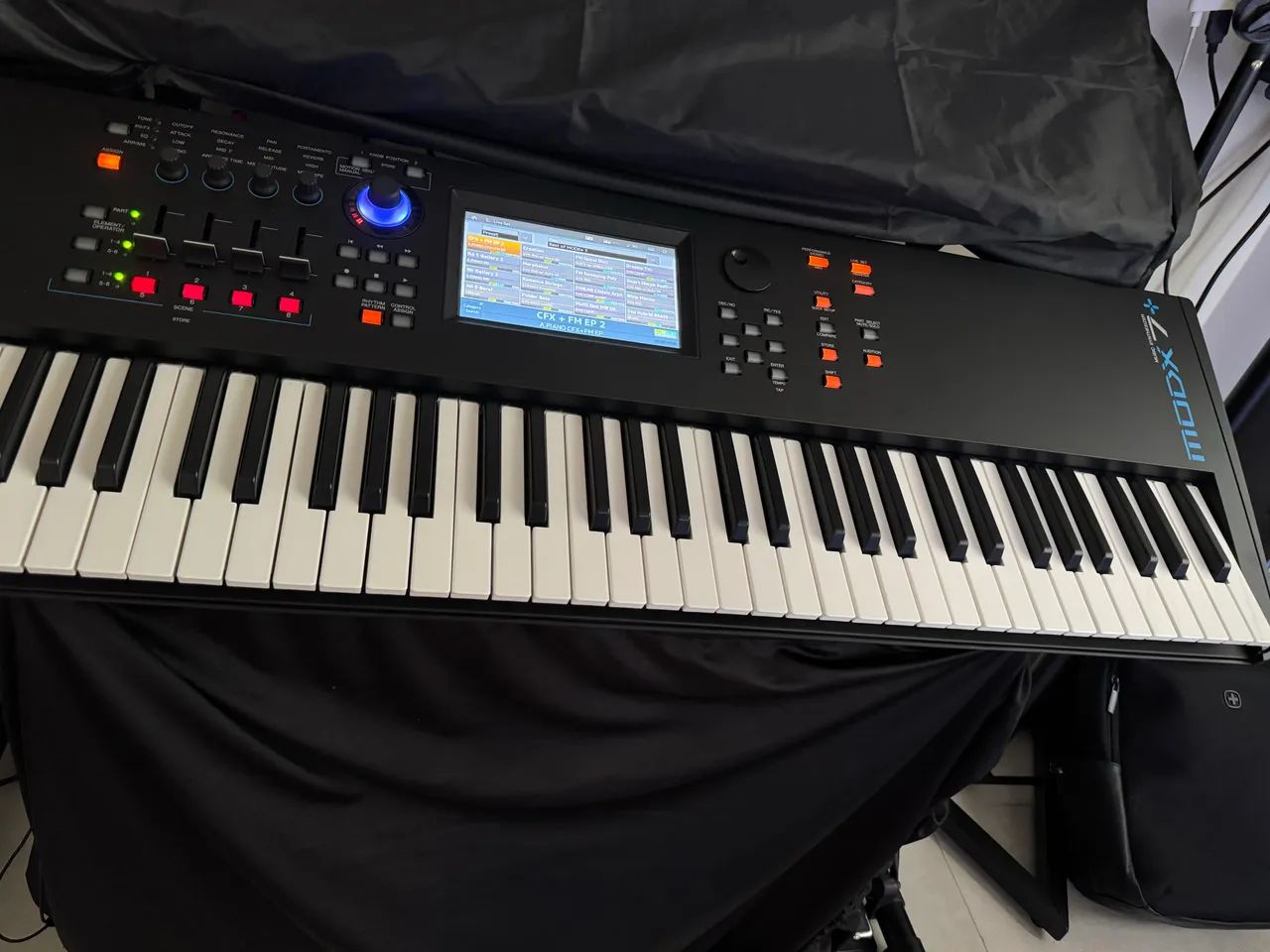Teclado Sintetizador MODX7 Plus - Instrumentos musicais