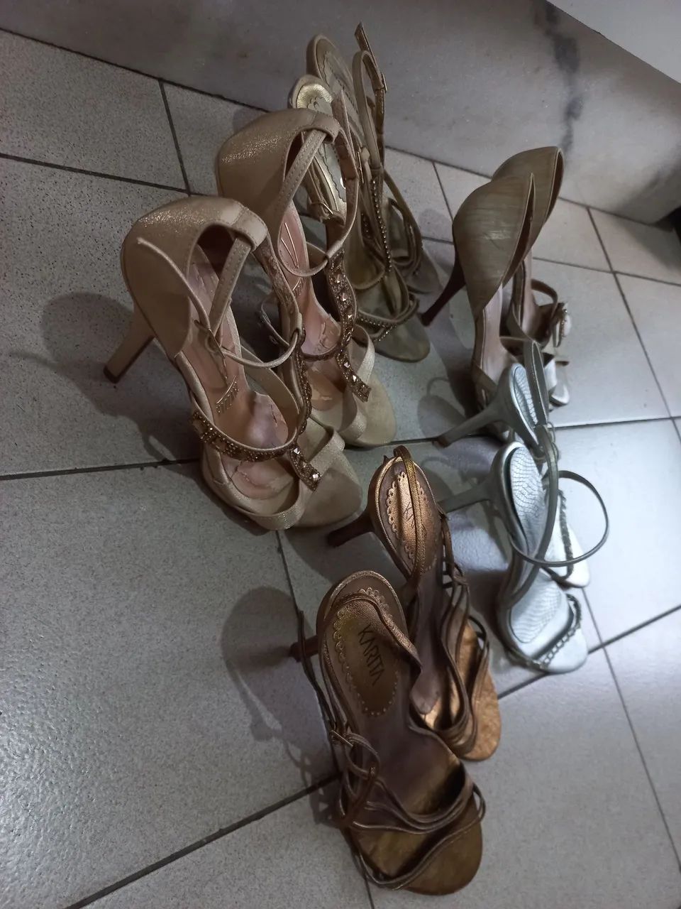 5 pares de sandálias  - Foto 4