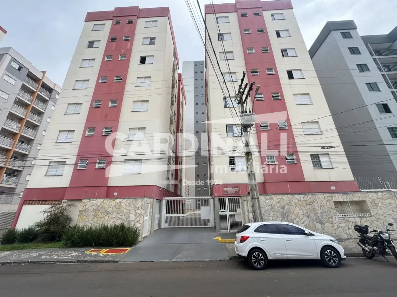 Apartamento bem localizado