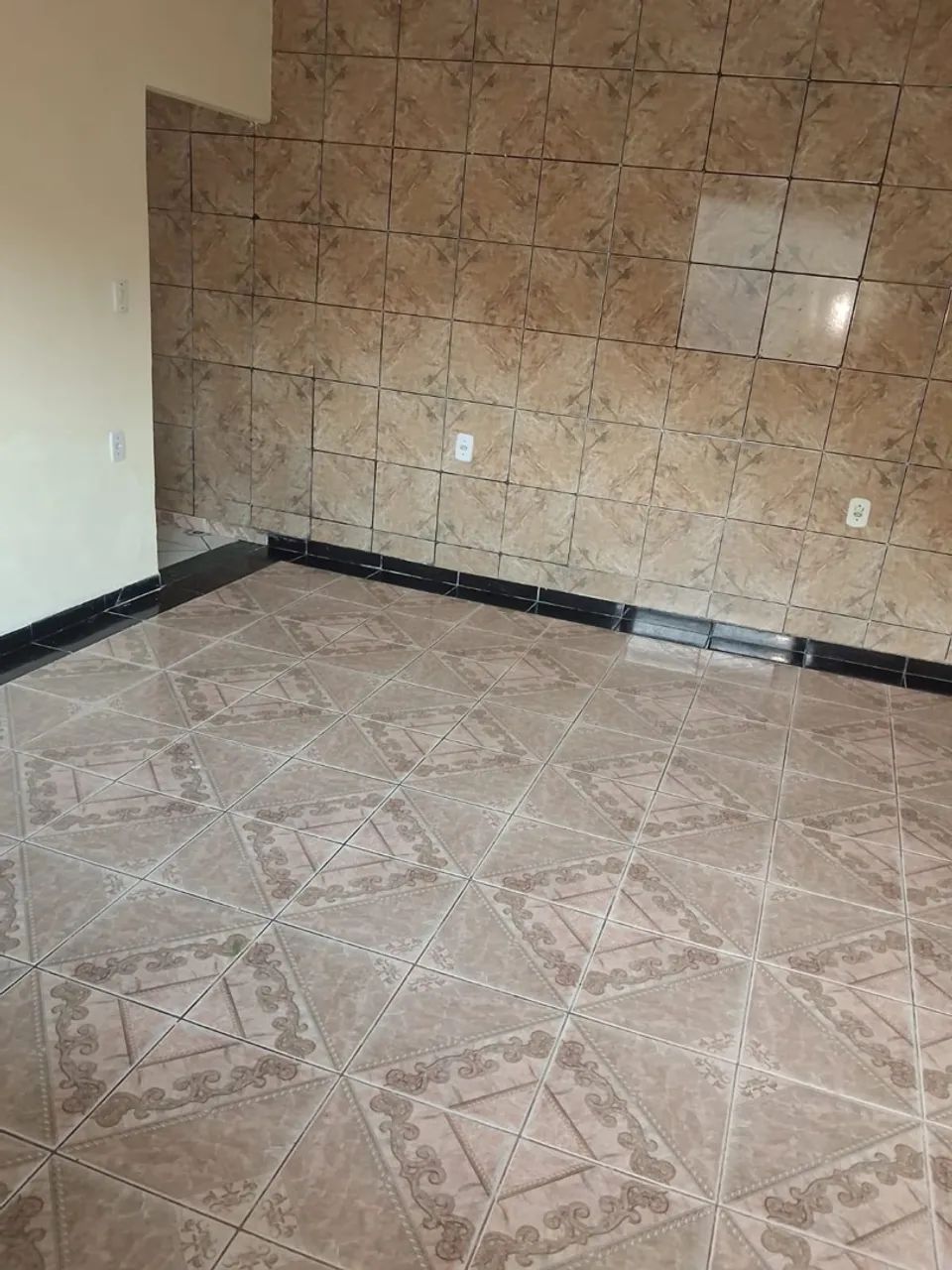 Aluguel de uma kit net com um quarto cozinha banheiro e área de serviço  - Foto 4