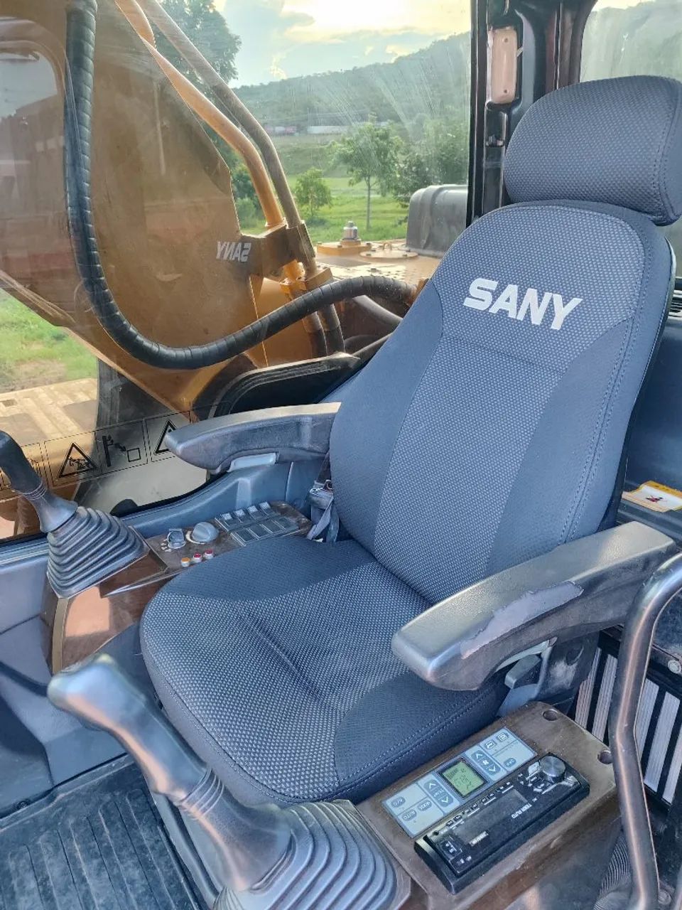 Escavadeira sany sy215c-9 ano 2019 - Foto 5