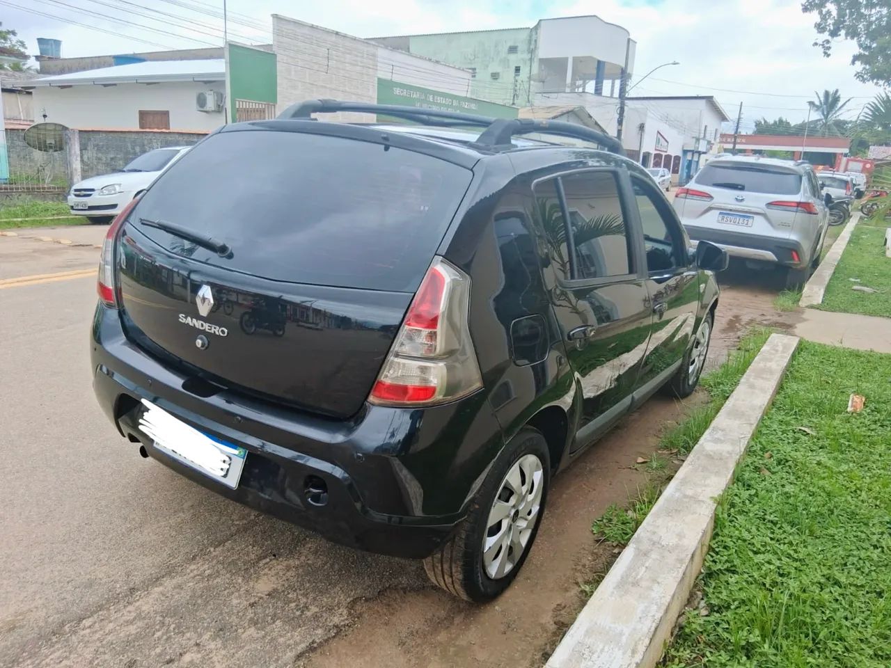 Renault Sandero Expression Hi-flex 1.6 8V 5P 2013 - Foto 4