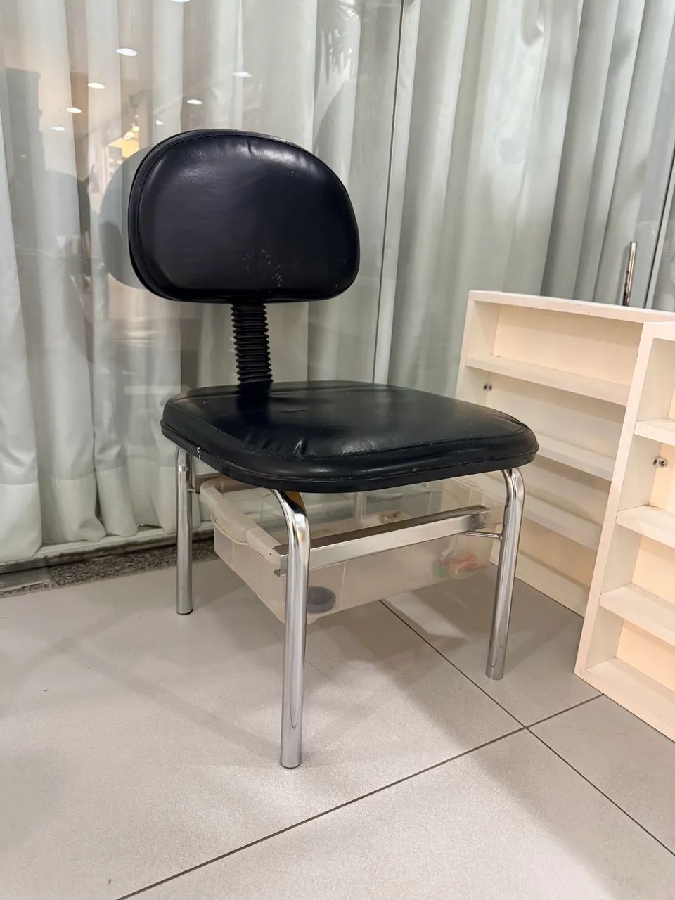 Cadeirinha pedicure 
