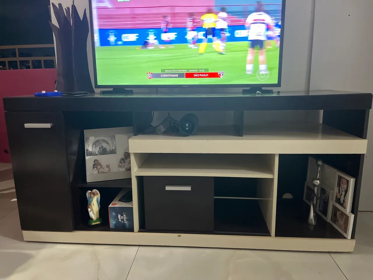 Rack para TV tabaco e Marfim 