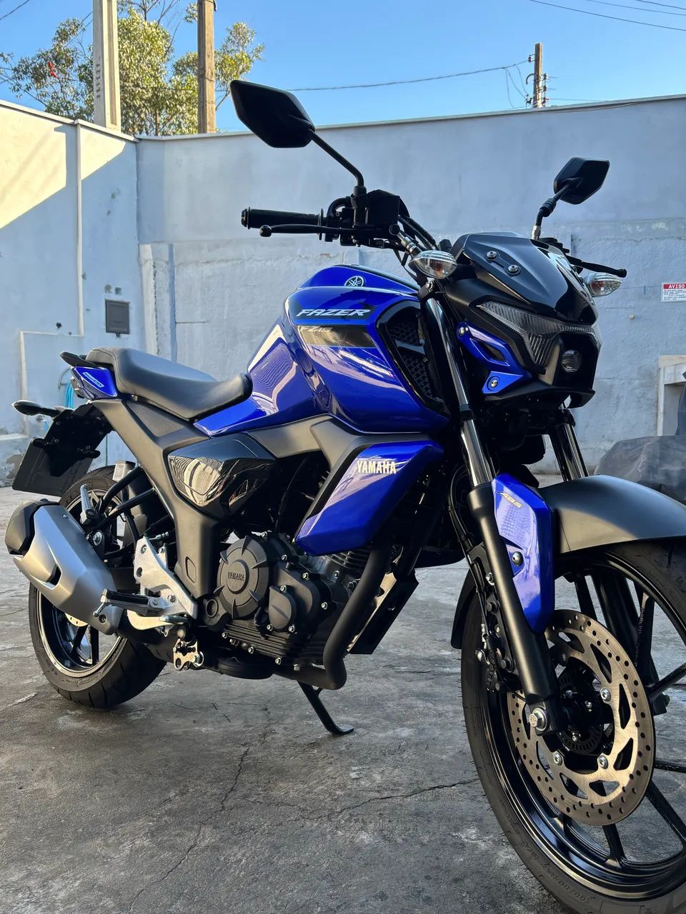 FZ15 2024 COM 450KM