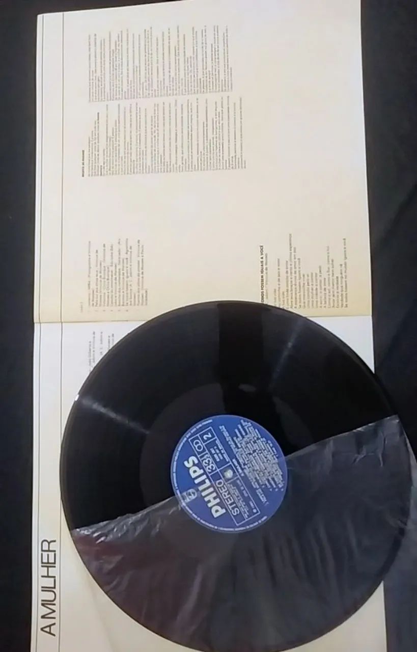 Box 4 LPs Vinicius de Moraes - A Mulher, O Amor, O Sorriso e A Flor (Philips) Original - Foto 4