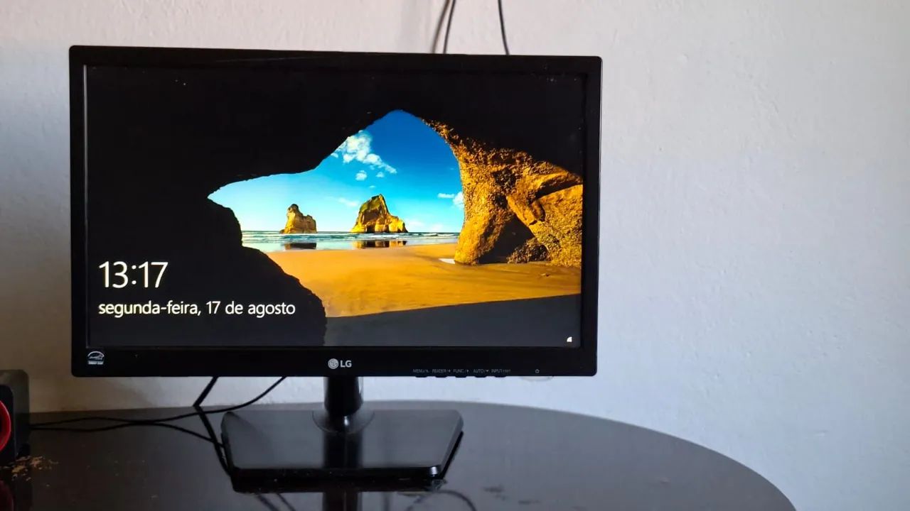 Monitor LG 18,5"
