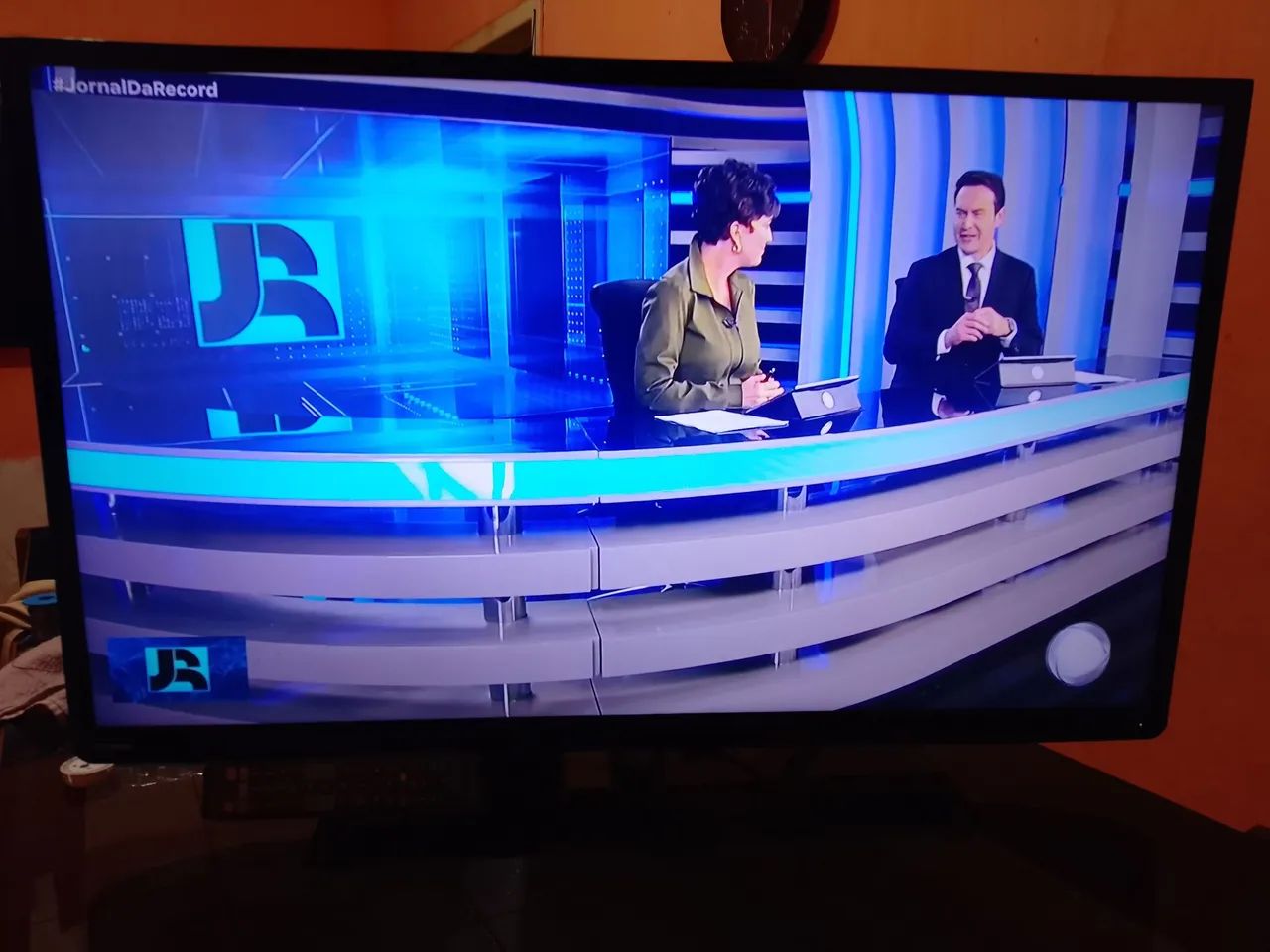 Tv led 40 "Não é Smart"