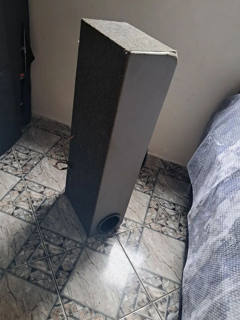Vendo caixa com grave zerada  - Foto 3