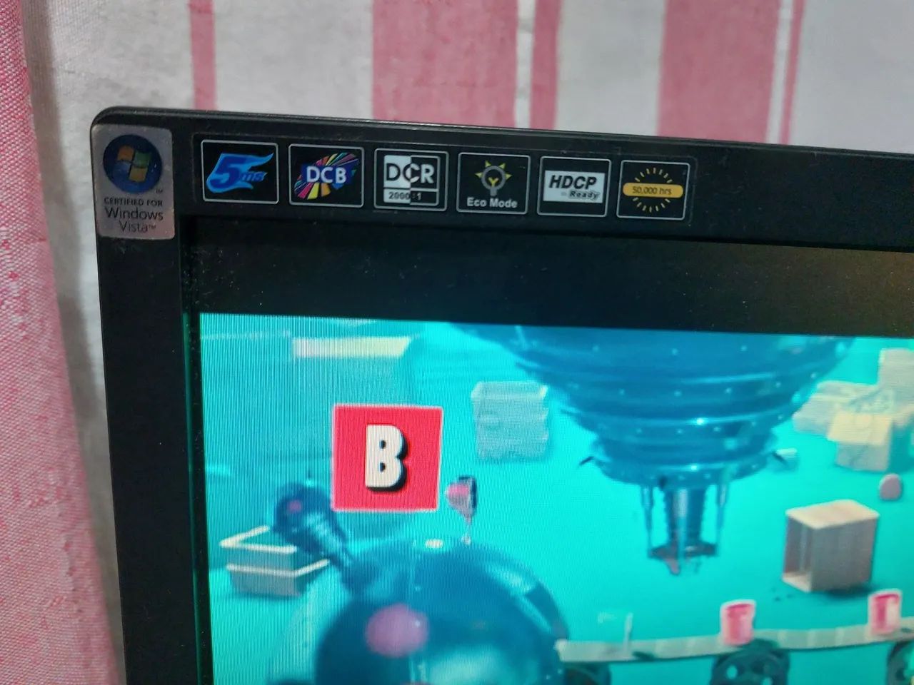 Monitor 22 AOC  - Foto 2