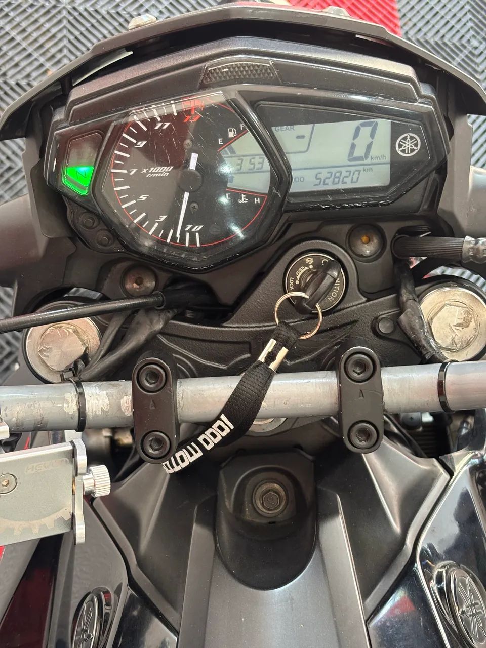 YAMAHA MT 03  - Foto 3