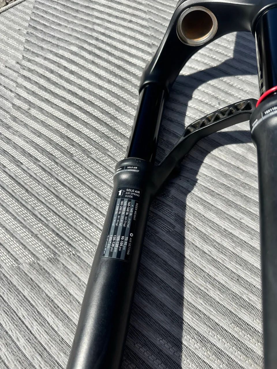 Suspensão Rockshox Reba  - Foto 3