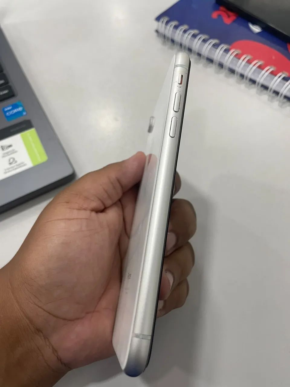 iPhone XR 64g - Foto 2
