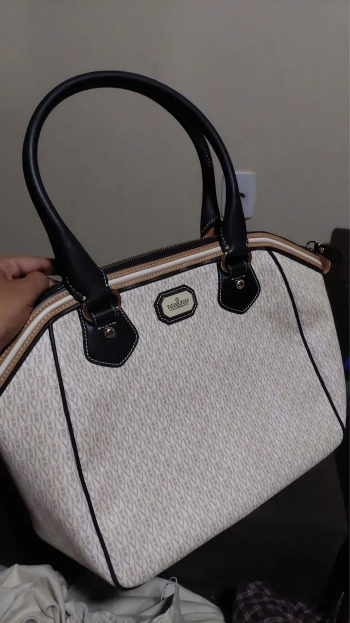 Vendo essa Bolsa Victor Hugo nova!
