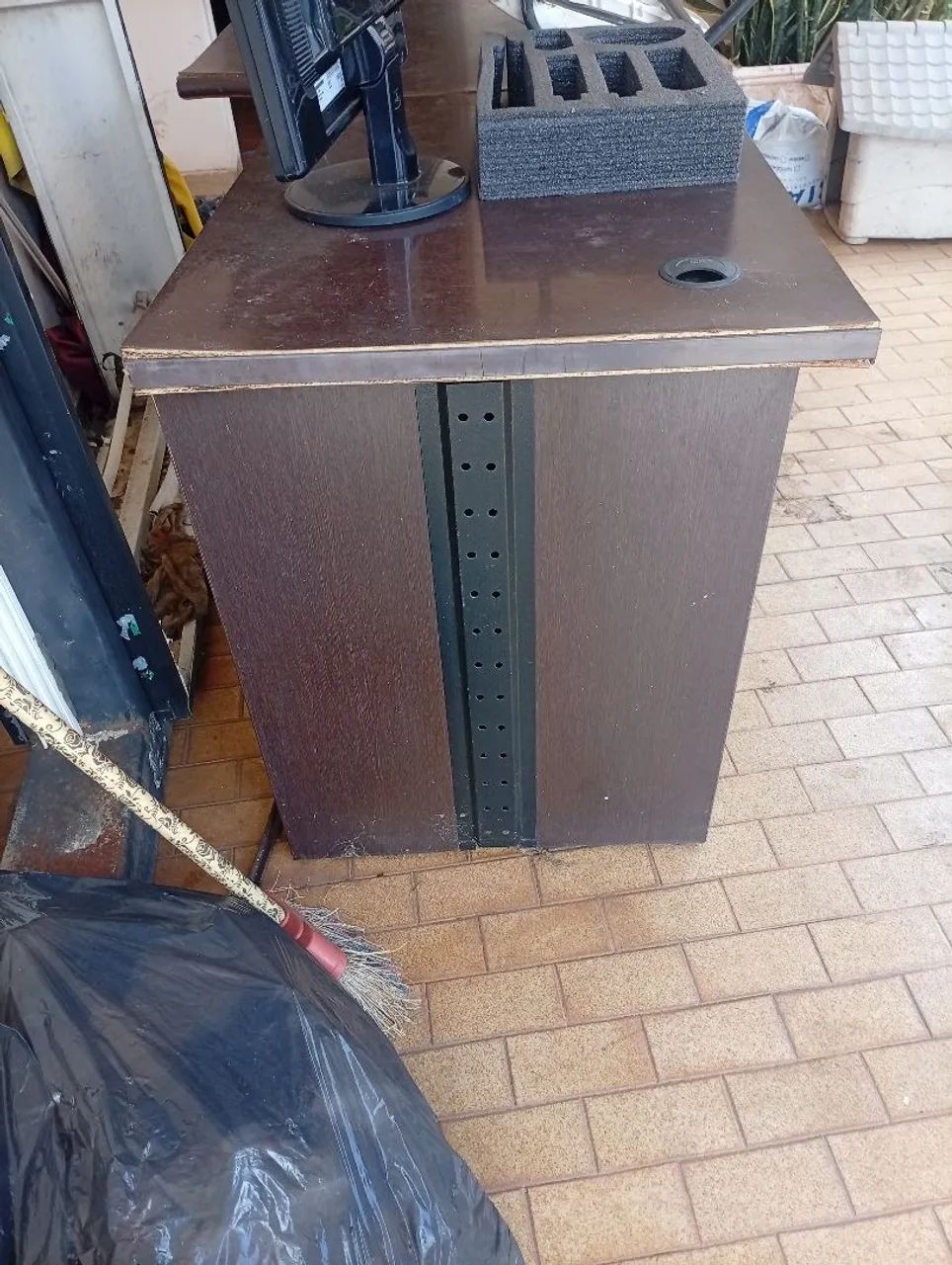 Mesa executiva com curva - Foto 2