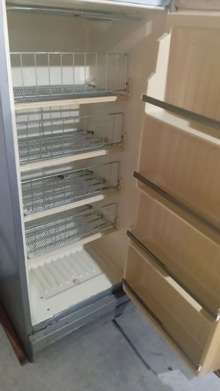 Vendo freezer com defeito - Foto 2