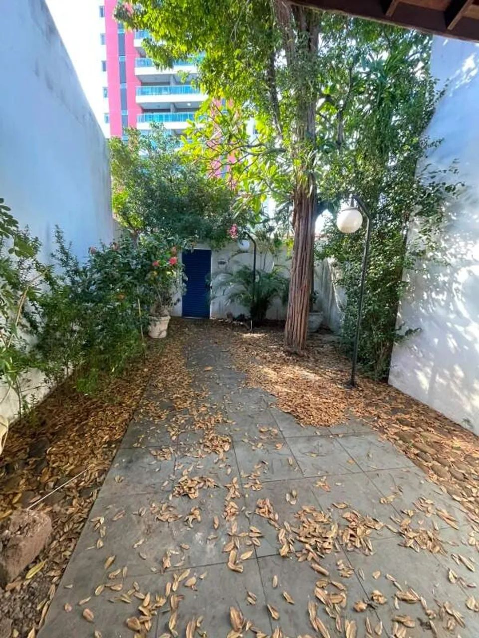 Aluga-se Excelente Casa Comercial - Foto 2