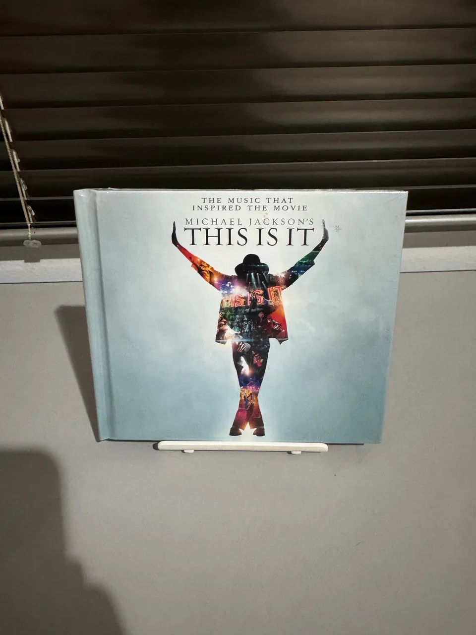 CD Book Michael Jackson This is It RARO DUPLO Lacrado 