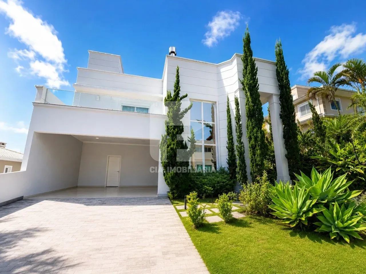 Casa de 5 suítes à venda no Córrego Grande