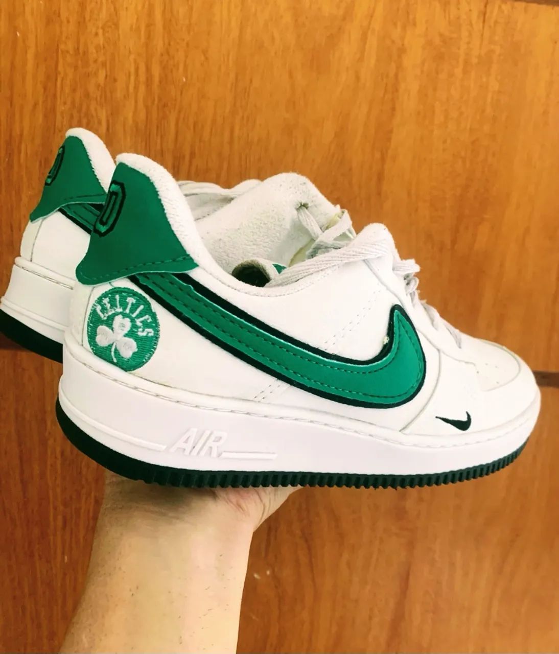  Nike Air force Premium Celtics  / Couro /  Tamanho ( 41 )  
