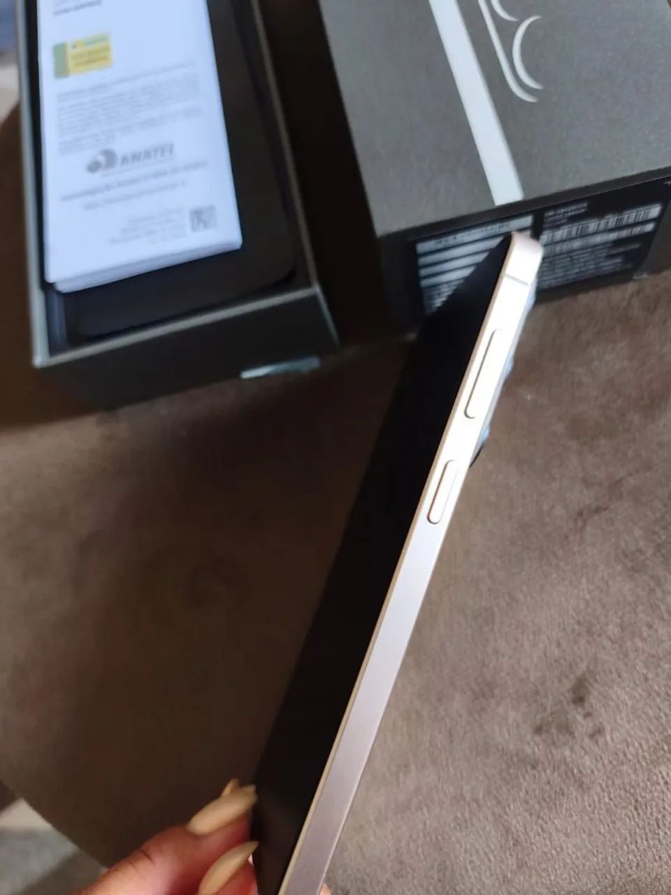 Vendo Celular S26 Samsung Dourado, na caixa  - Foto 4