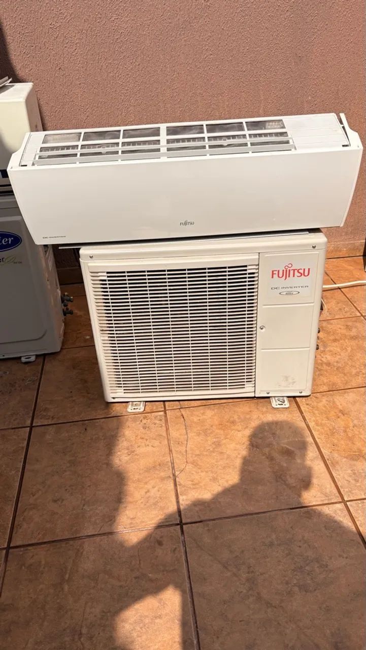 VENDO 2 AR-CONDICIONADOS SPLIT - FUNCIONANDO! - Foto 4