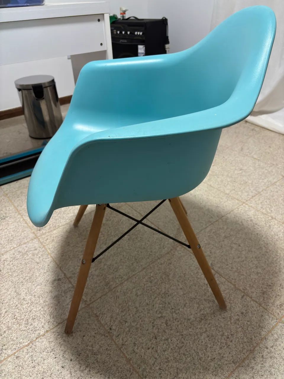 Cadeira Azul de Estar/Jantar/Escritório - Foto 3