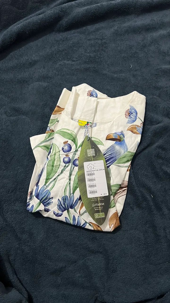 tshirt elsa FARM nunca usada
