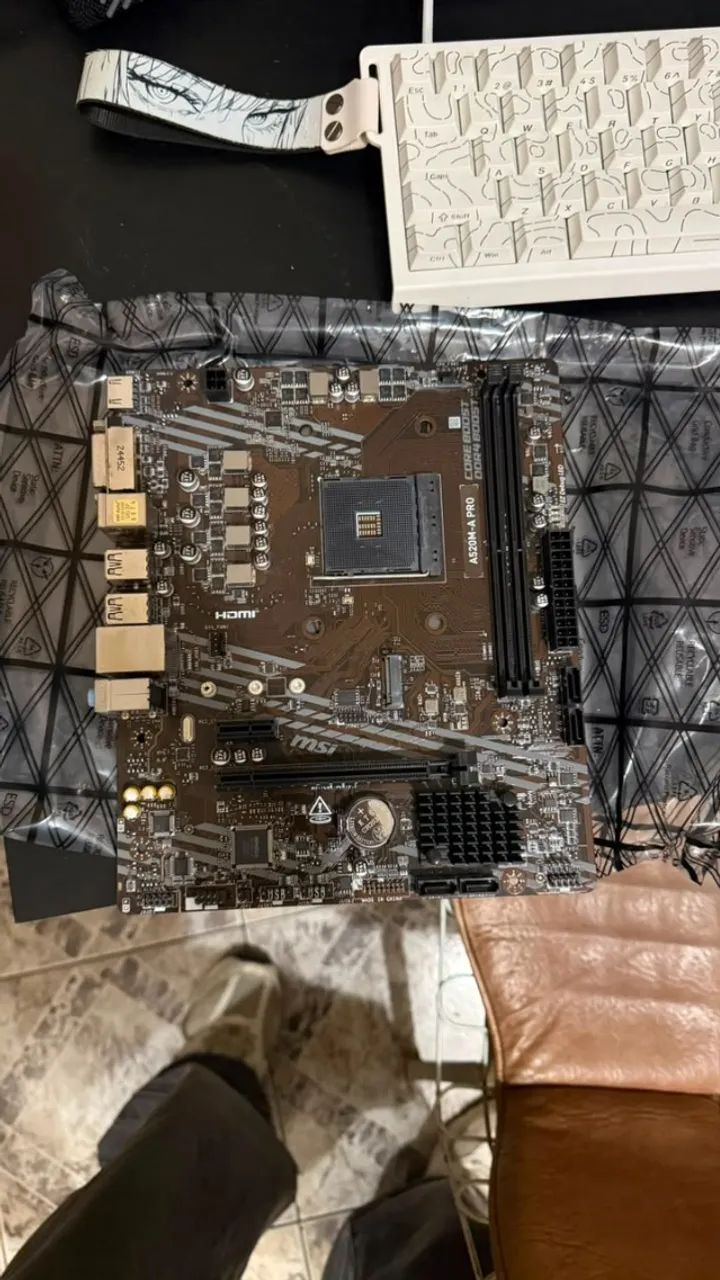 Placa-Mãe MSI A520M-A PRO, AMD AM4, mATX, DDR4, Preto