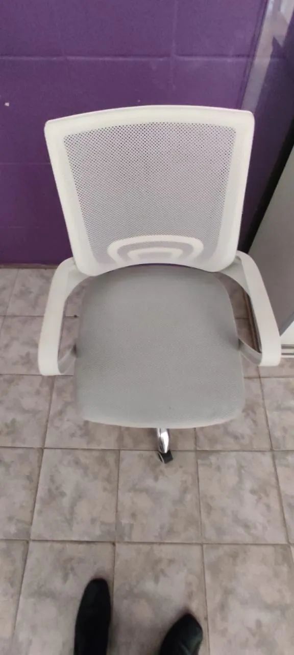 Cadeiras de plástico, cadeira para escritório e mesa de plástico  - Foto 3