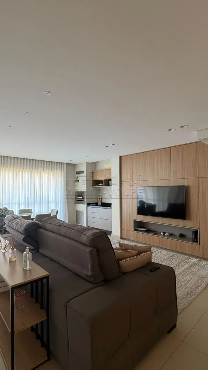 Pronto para Morar: Apartamento no Edifício Mirah, 3 Suítes Completo em Armários