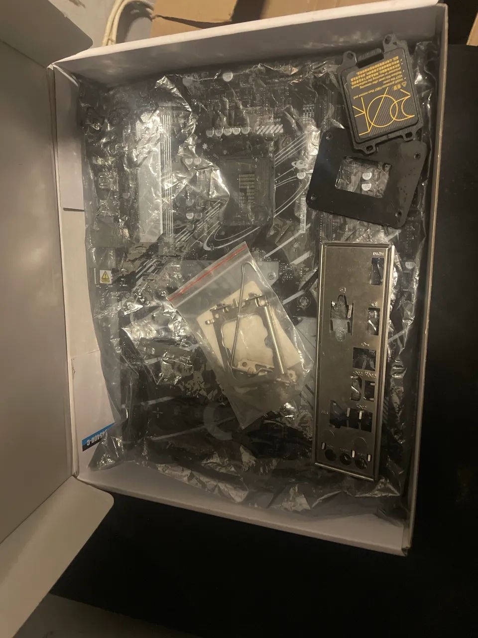 PLACA MÃE LGA 1700 B760 DEFEITO NA USB