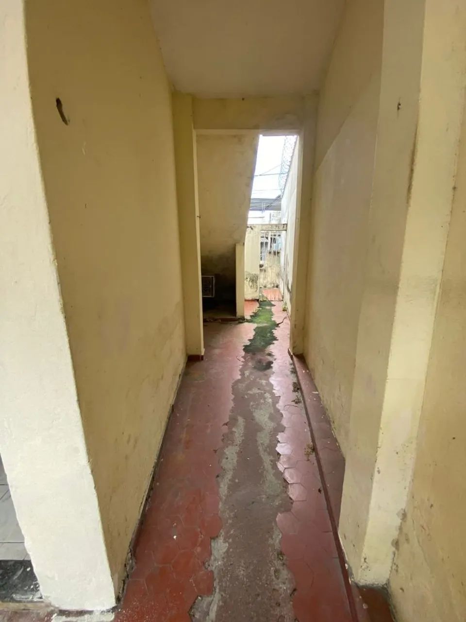 Alugo casa com 2 quartos em Ricardo de Albuquerque - Foto 2