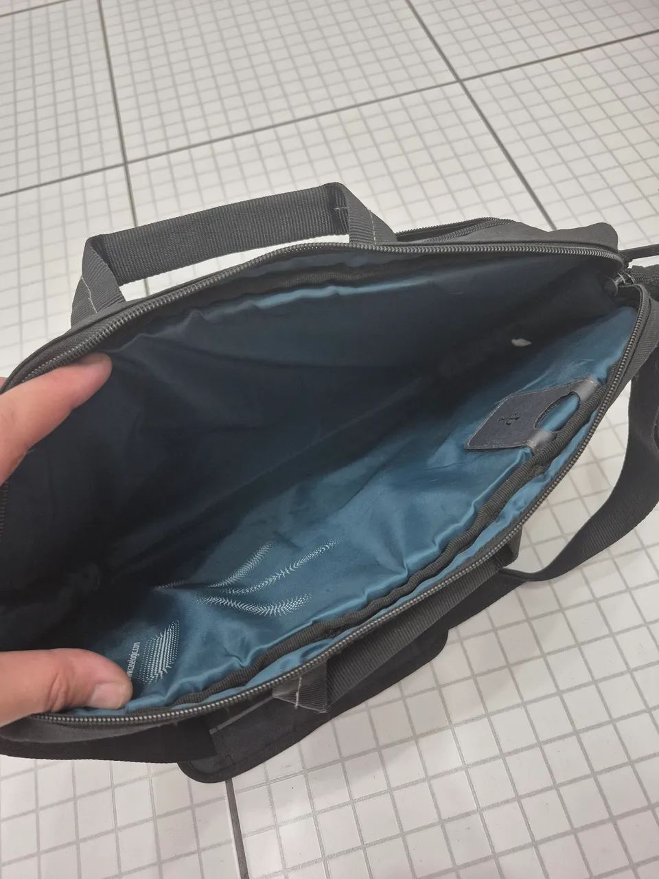 Mala para Notebook LapTop Alça Lateral - Case Logic - Foto 3