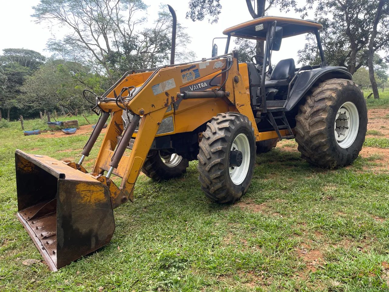 Trator Valtra BM 110  - Foto 2