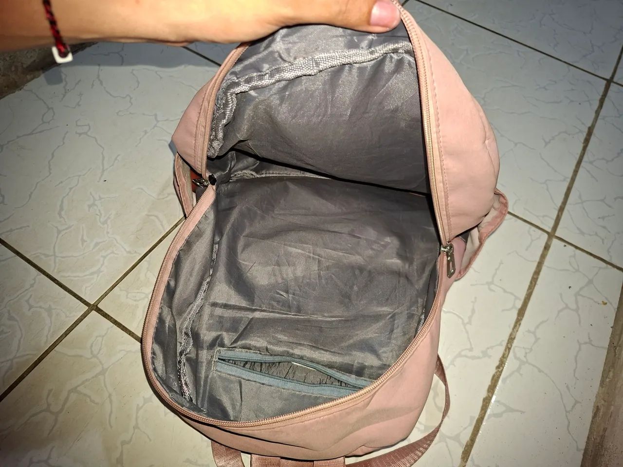 Vendo essa mochila  - Foto 2