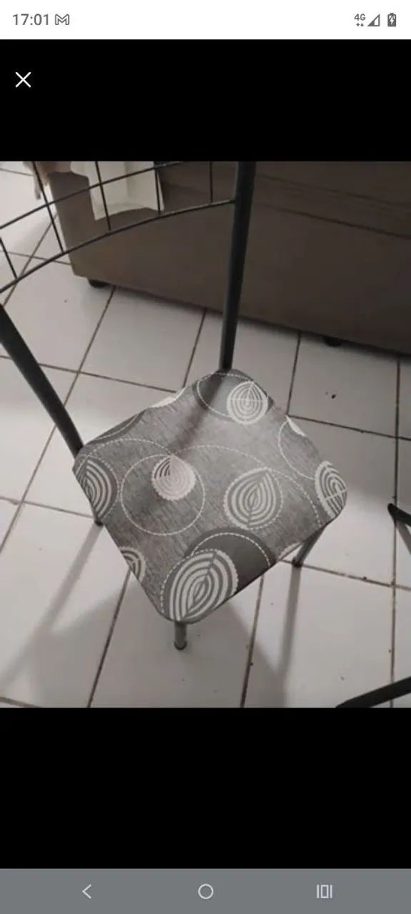 Jogo de mesa 4 cadeiras  - Foto 3