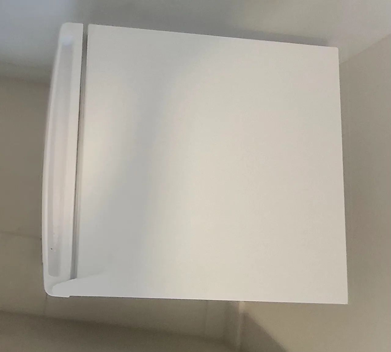 Frigobar Electrolux EM 120  - Foto 5